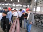 北京XX钢结构制造公司向我公司订购的的Q345B方管已经开始下线生产了
